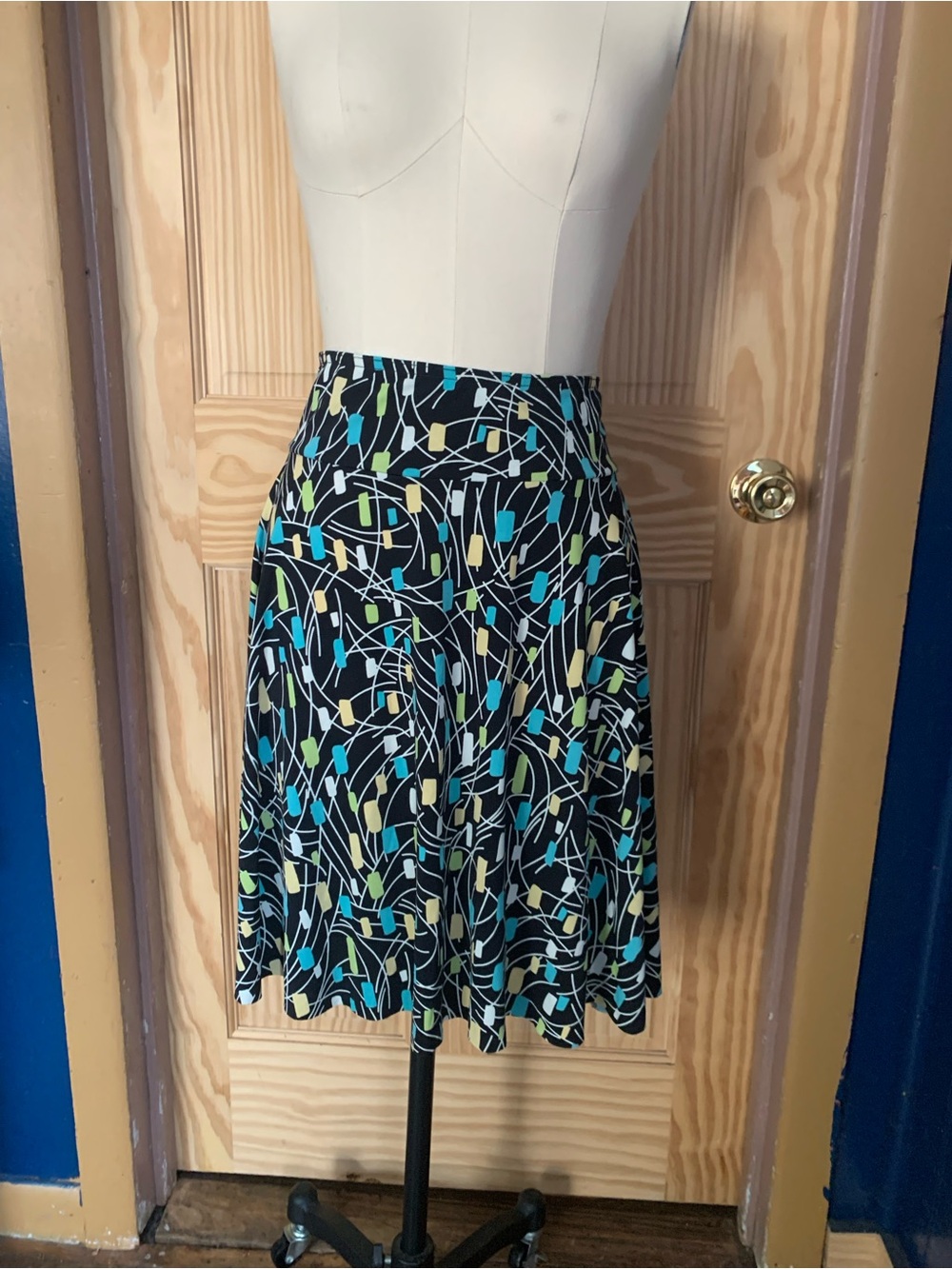 Briggs New York Black Circle Skirt with Turquoise & Lime Geometric Print